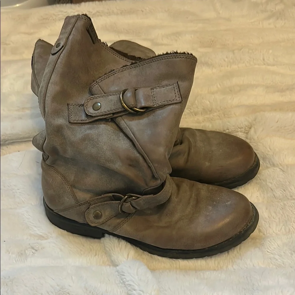 Brown Roxy Boots - Picture 1 of 10